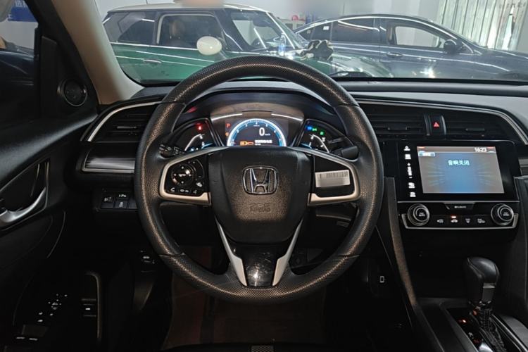 Used Honda Civic 2019 220TURBO CVT Dynamic Edition China VI Steering Wheel