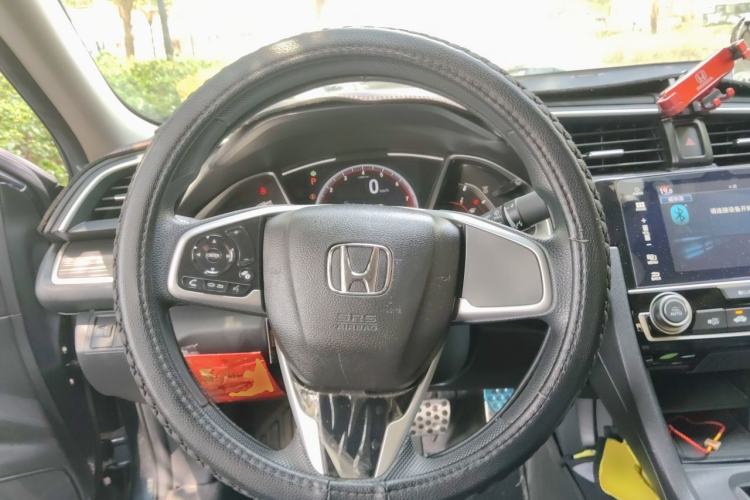 Used Honda Civic 2019 220TURBO CVT Dynamic Edition China VI Emission Standard Steering Wheel