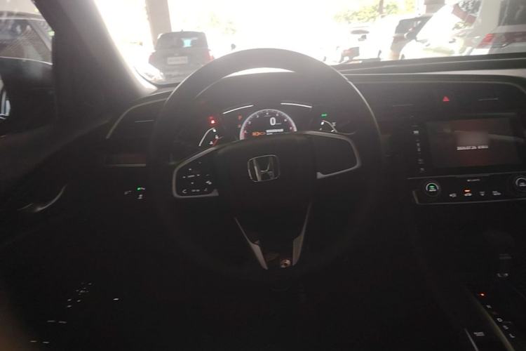 Used Honda Civic 2019 220TURBO CVT Dynamic Edition China VI Emission Standard Steering Wheel