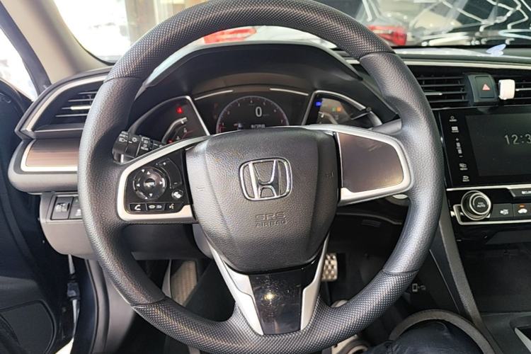 Used Honda Civic 2019 220TURBO CVT Dynamic Edition China VI Emission Standard Steering Wheel