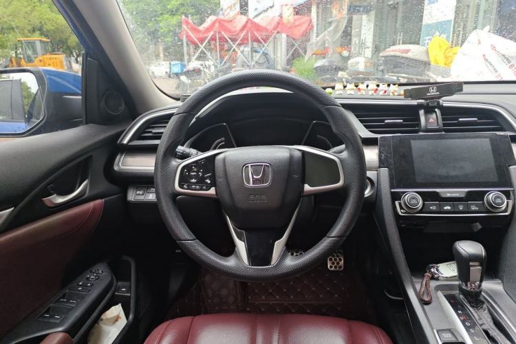 Used Honda Civic 2019 220TURBO CVT Dynamic Edition China VI Emission Standard Steering Wheel