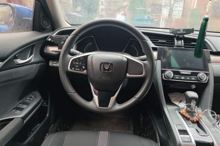 Used Honda Civic 2019 220TURBO CVT Dynamic Edition China V Steering Wheel
