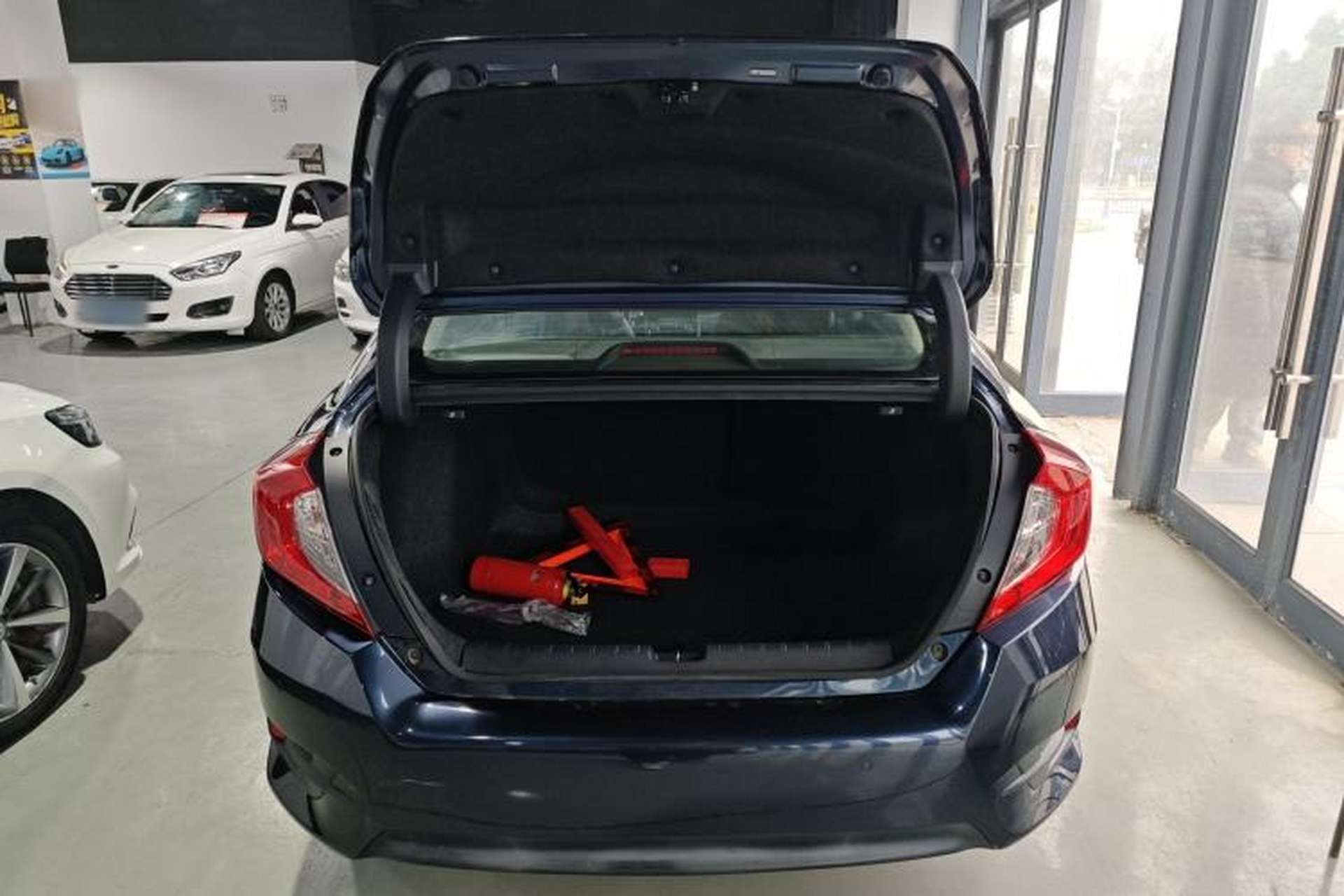 Used Honda Civic 2019 220TURBO CVT Dynamic Edition China VI Trunk