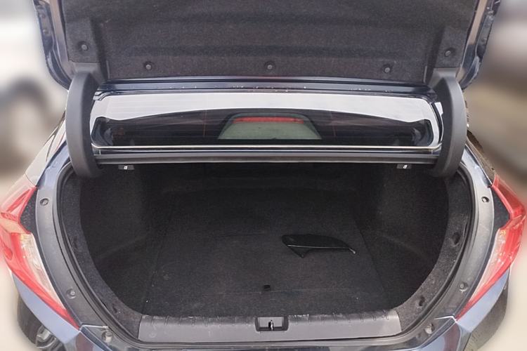Used Honda Civic 2019 220TURBO CVT Dynamic Edition China VI Trunk