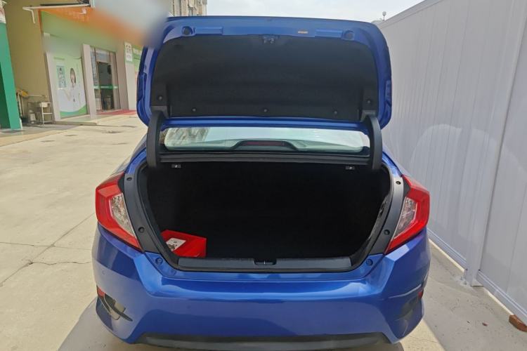 Used Honda Civic 2019 220TURBO CVT Dynamic Edition China VI Trunk