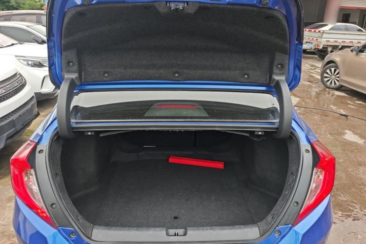 Used Honda Civic 2019 220TURBO CVT Dynamic Edition China VI Trunk