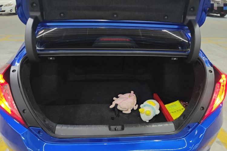 Used Honda Civic 2019 220TURBO CVT Dynamic Edition China VI Trunk