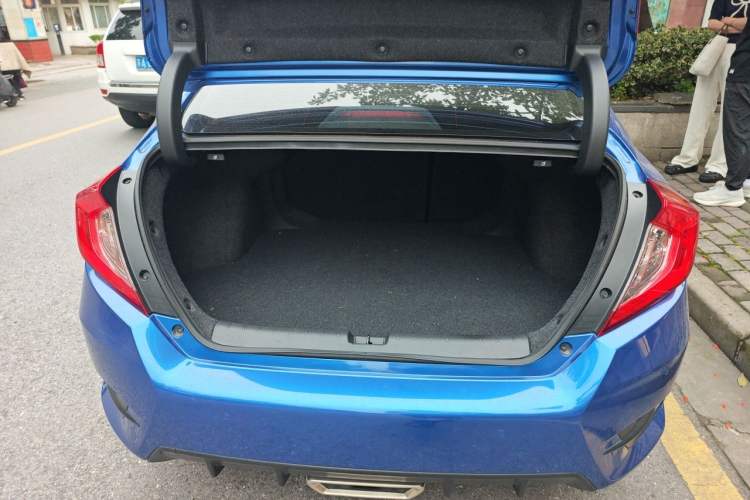 Used Honda Civic 2019 220TURBO CVT Dynamic Edition China VI Emission Standard Trunk