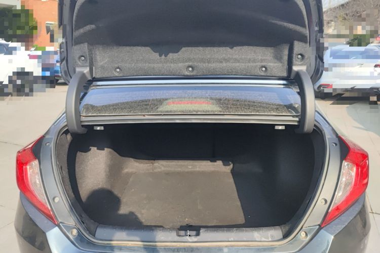 Used Honda Civic 2019 220TURBO CVT Dynamic Edition China VI Trunk