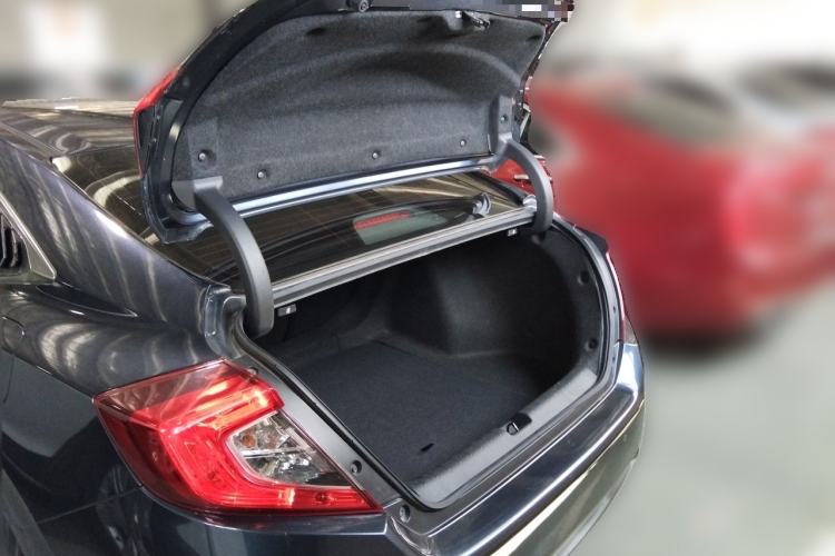 Used Honda Civic 2019 220TURBO CVT Dynamic Edition China VI Trunk