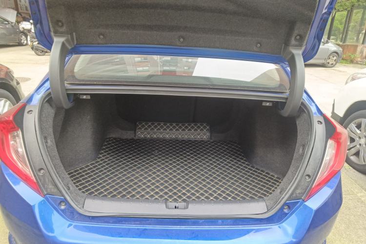 Used Honda Civic 2019 220TURBO CVT Dynamic Edition China V Trunk