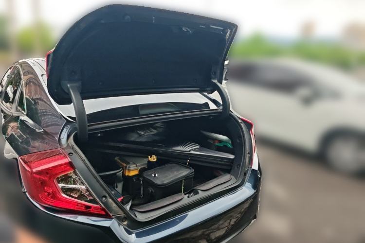 Used Honda Civic 2019 220TURBO CVT Dynamic Edition China VI Trunk