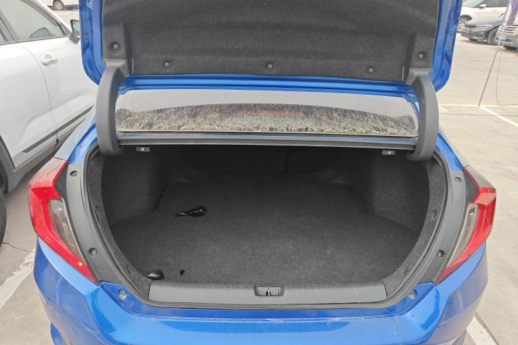 Used Honda Civic 2019 220TURBO CVT Dynamic Edition China VI Emission Standard Trunk