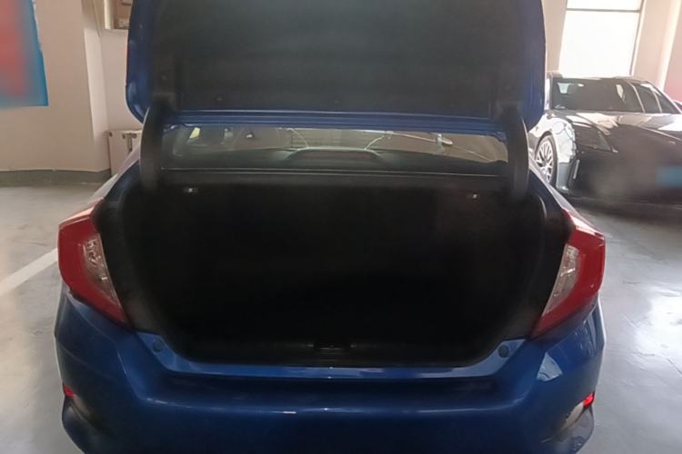 Used Honda Civic 2019 220TURBO CVT Dynamic Edition China VI Trunk