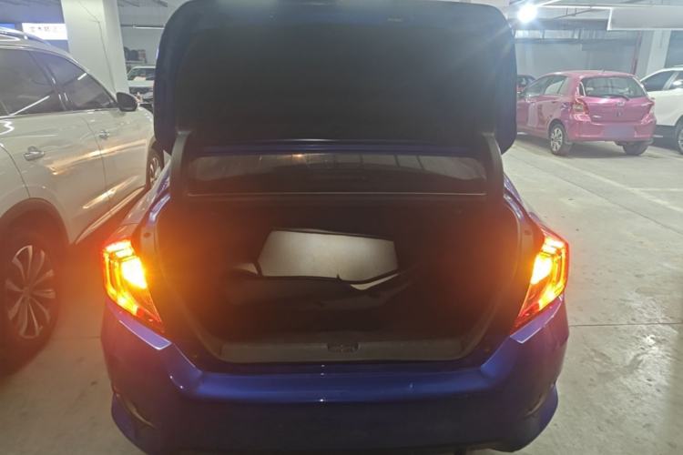 Used Honda Civic 2019 220TURBO CVT Dynamic Edition China VI Emission Standard Trunk