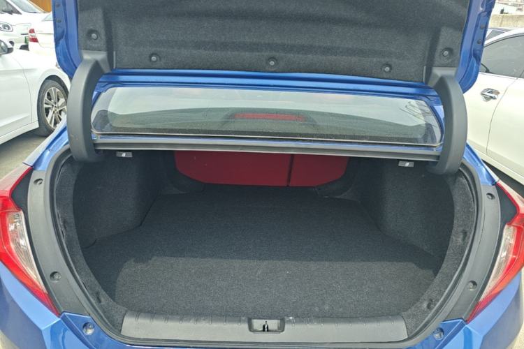Used Honda Civic 2019 220TURBO CVT Dynamic Edition China VI Emission Standard Trunk