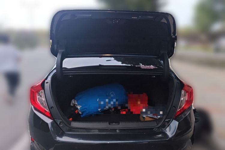Used Honda Civic 2019 220TURBO Manual Jinkong Edition China V Emission Standard Trunk