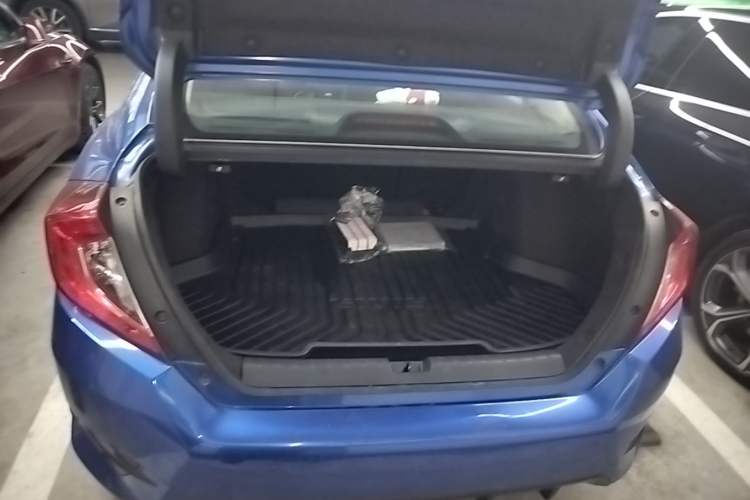 Used Honda Civic 2019 220TURBO CVT Dynamic Edition China VI Emission Standard Trunk