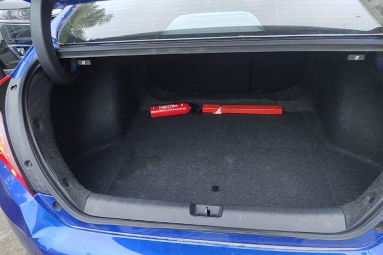 Used Honda Civic 2019 220TURBO CVT Dynamic Edition China VI Trunk
