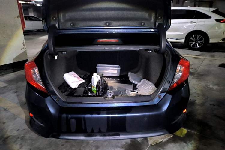 Used Honda Civic 2019 220TURBO CVT Dynamic Edition China VI Trunk