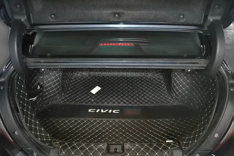 Used Honda Civic 2019 220TURBO CVT Dynamic Edition China VI Trunk