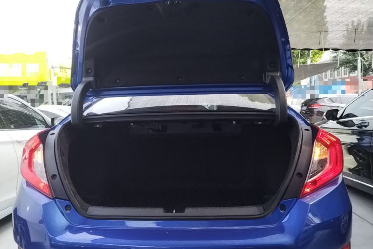 Used Honda Civic 2019 220TURBO CVT Dynamic Edition China VI Trunk