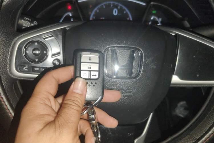 Used Honda Civic 2019 220TURBO CVT Dynamic Edition China VI Emission Standard Vehicle Key