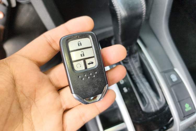 Used Honda Civic 2019 220TURBO CVT Power Edition China V Vehicle Key