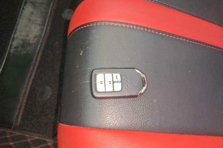 Used Honda Civic 2019 220TURBO CVT Dynamic Edition China VI Emission Standard Vehicle Key