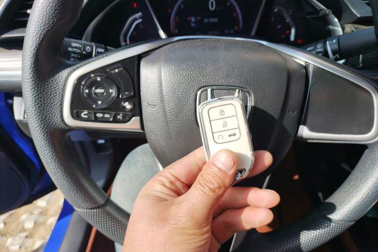 Used Honda Civic 2019 220TURBO CVT Dynamic Edition China VI Emission Standard Vehicle Key