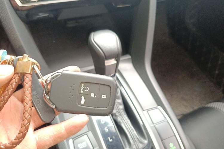 Used Honda Civic 2019 220TURBO CVT Dynamic Edition China VI Vehicle Key