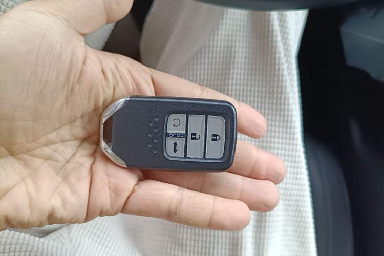 Used Honda Civic 2019 220TURBO CVT Power Edition China VI Emission Standard Vehicle Key