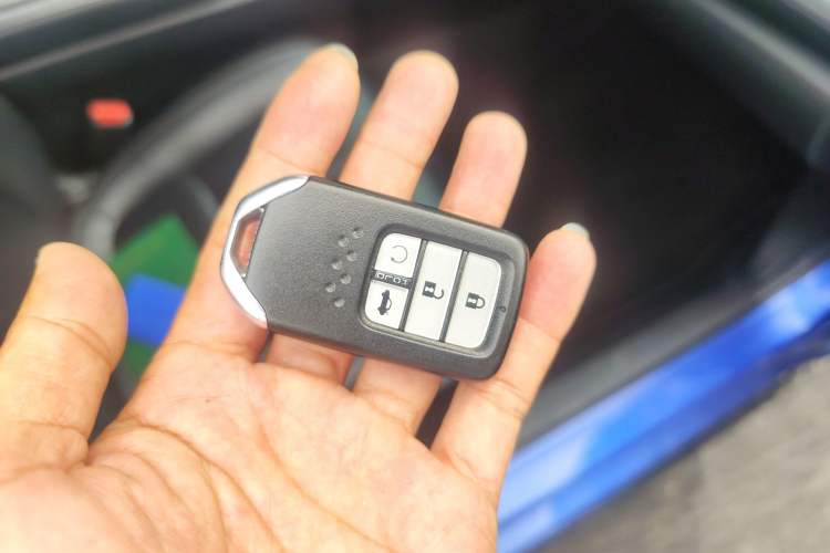 Used Honda Civic 2019 220TURBO CVT Dynamic Edition China VI Emission Standard Vehicle Key