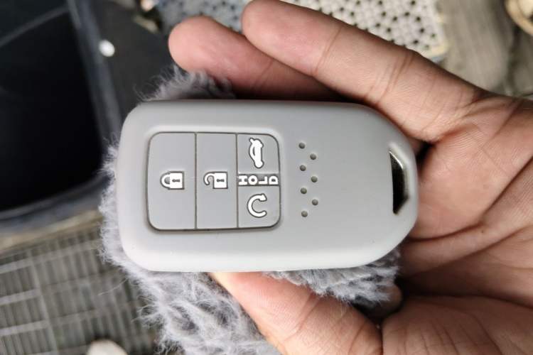 Used Honda Civic 2019 220TURBO CVT Dynamic Edition China VI Emission Standard Vehicle Key