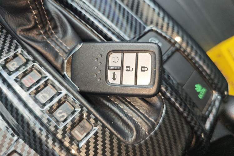 Used Honda Civic 2019 220TURBO CVT Dynamic Edition China VI Emission Standard Vehicle Key