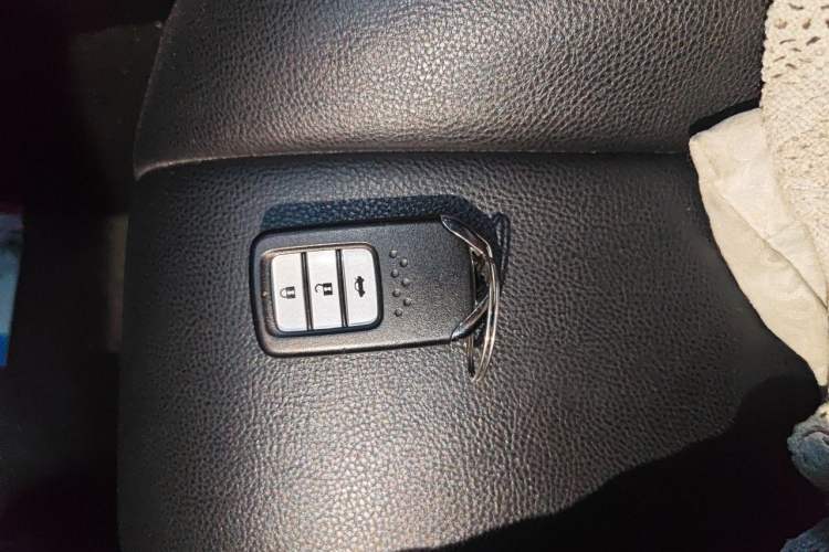 Used Honda Civic 2019 220TURBO Manual Jinkong Edition China V Emission Standard Vehicle Key