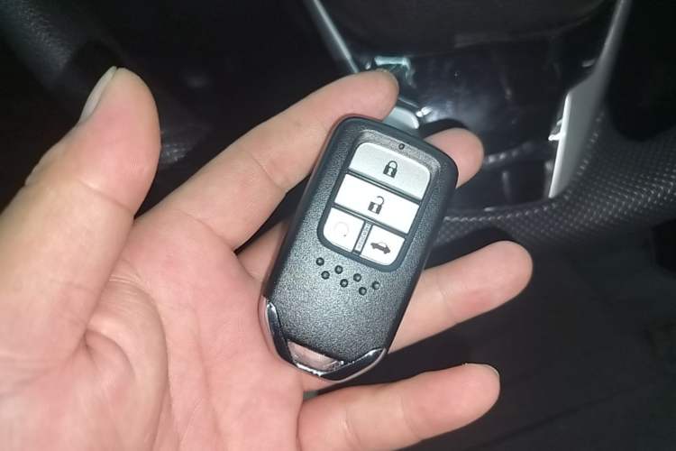 Used Honda Civic 2019 220TURBO CVT Dynamic Edition China VI Emission Standard Vehicle Key