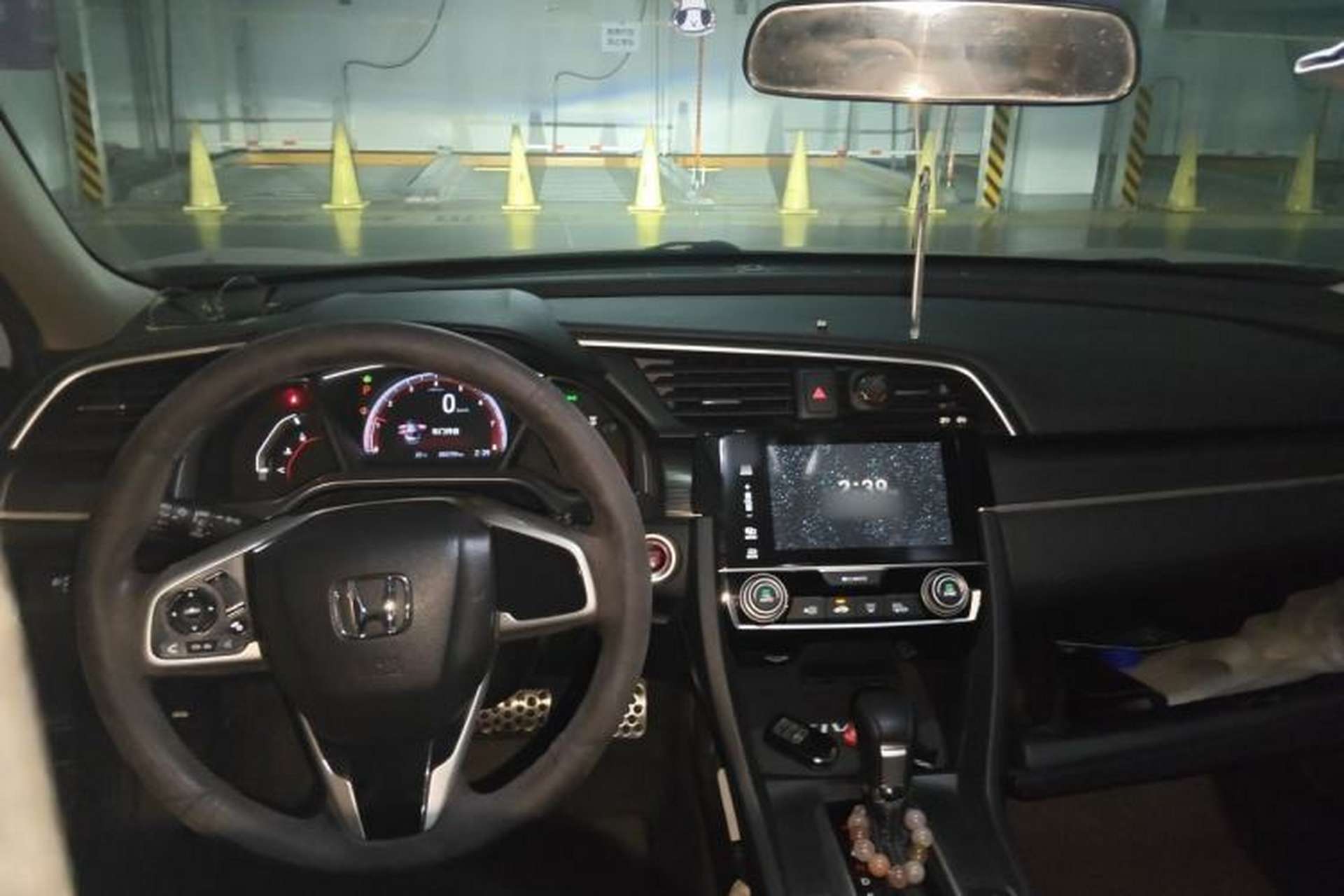 Used Honda Civic 2019 220TURBO CVT Dynamic Edition China VI Emission Standard Center Console