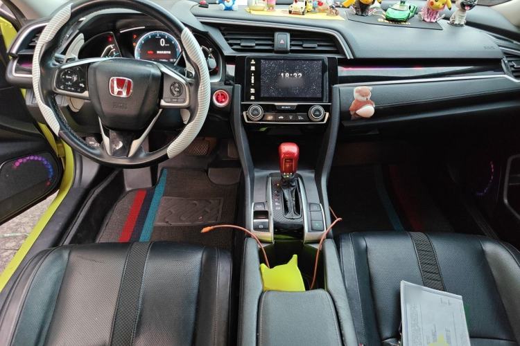 Used Honda Civic 2019 220TURBO CVT Power Edition China VI Emission Standard Center Console