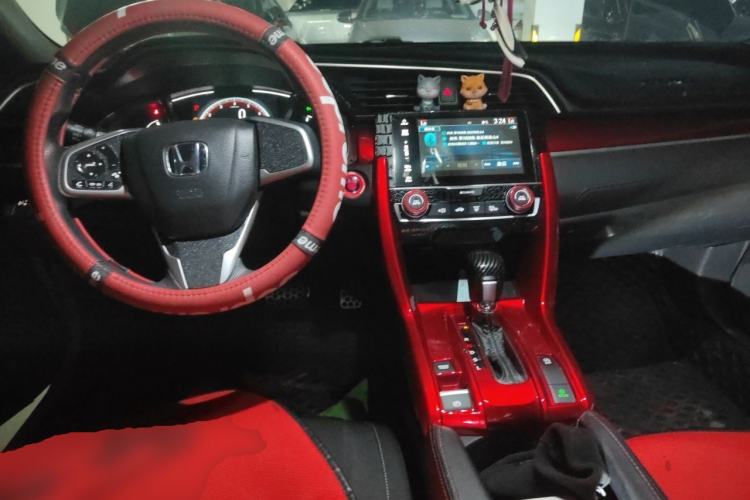 Used Honda Civic 2019 220TURBO CVT Dynamic Edition China VI Emission Standard Center Console