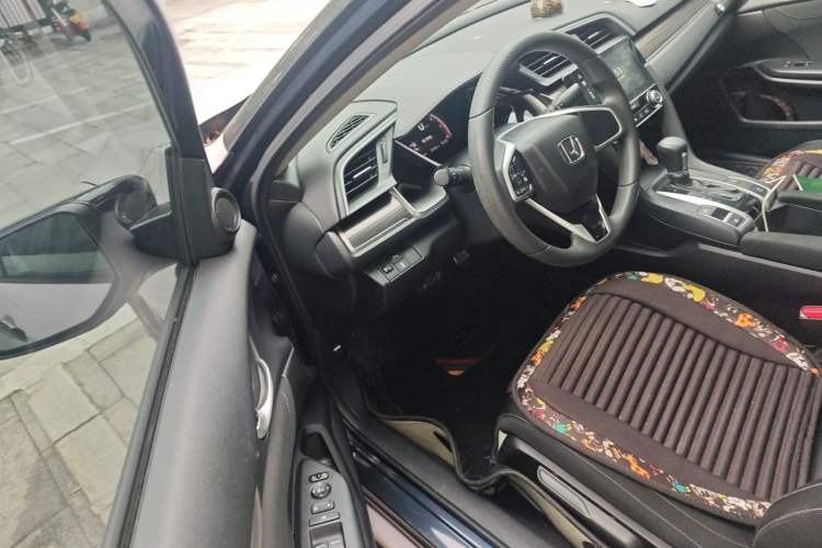 Used Honda Civic 2019 220TURBO CVT Dynamic Edition China VI Emission Standard Driver Seat