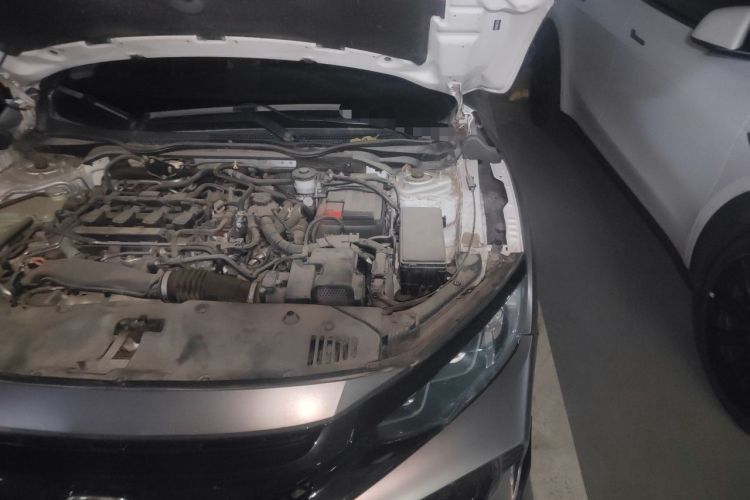 Used Honda Civic 2019 220TURBO CVT Dynamic Edition China VI Emission Standard Engine Bay Left