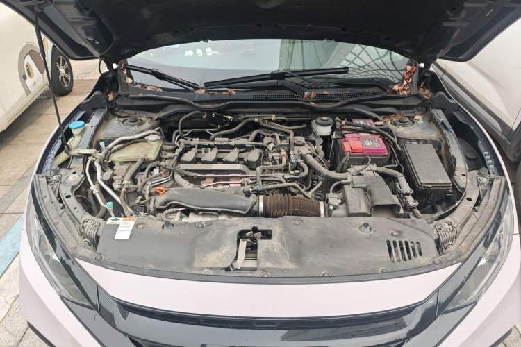 Used Honda Civic 2019 220TURBO CVT Dynamic Edition China VI Emission Standard Engine Bay