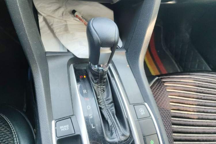 Used Honda Civic 2019 220TURBO CVT Dynamic Edition China VI Emission Standard Gear Lever