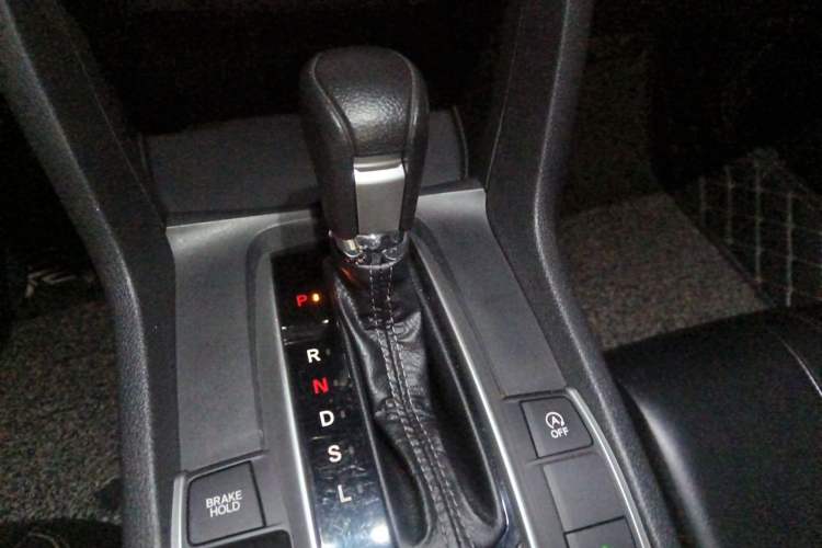 Used Honda Civic 2019 180TURBO CVT Shangdong Edition China VI Gear Lever