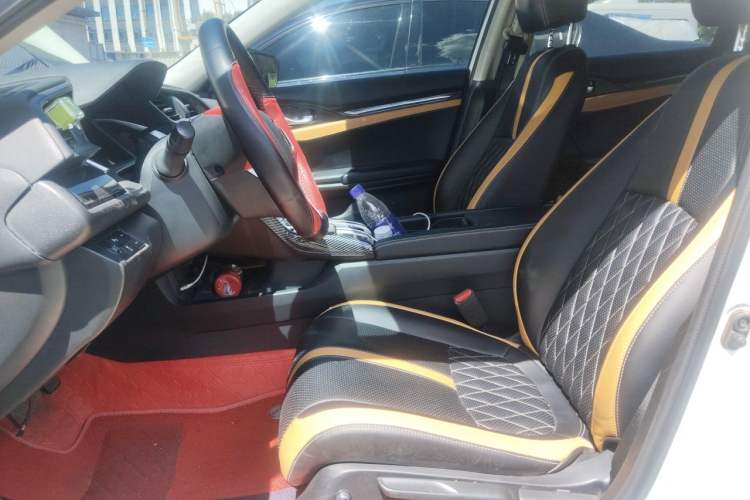 Used Honda Civic 2019 220TURBO CVT Dynamic Edition China VI Left Front Seat
