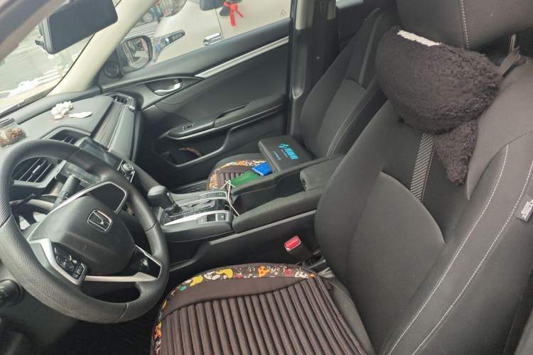 Used Honda Civic 2019 220TURBO CVT Dynamic Edition China VI Emission Standard Left Front Seat
