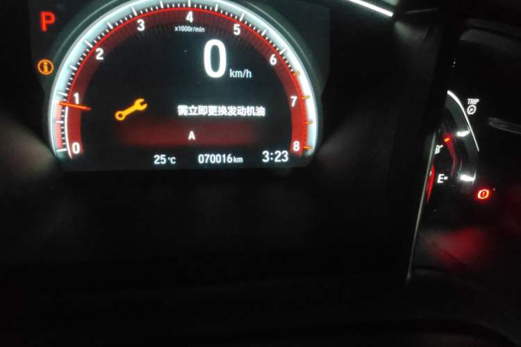 Used Honda Civic 2019 220TURBO CVT Dynamic Edition China VI Emission Standard Odometer Close Up