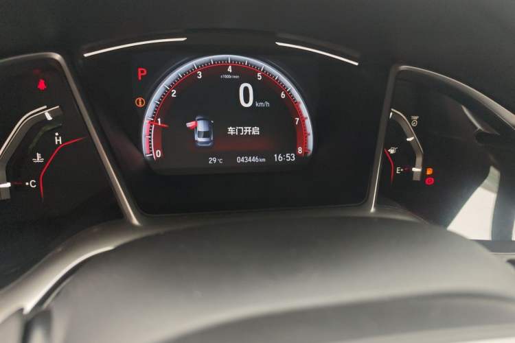 Used Honda Civic 2019 220TURBO CVT Dynamic Edition China VI Emission Standard Odometer Close Up
