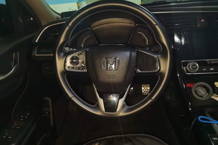 Used Honda Civic 2019 220TURBO CVT Dynamic Edition China VI Emission Standard Steering Wheel